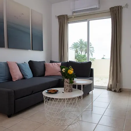 Apartment Path Beachfront